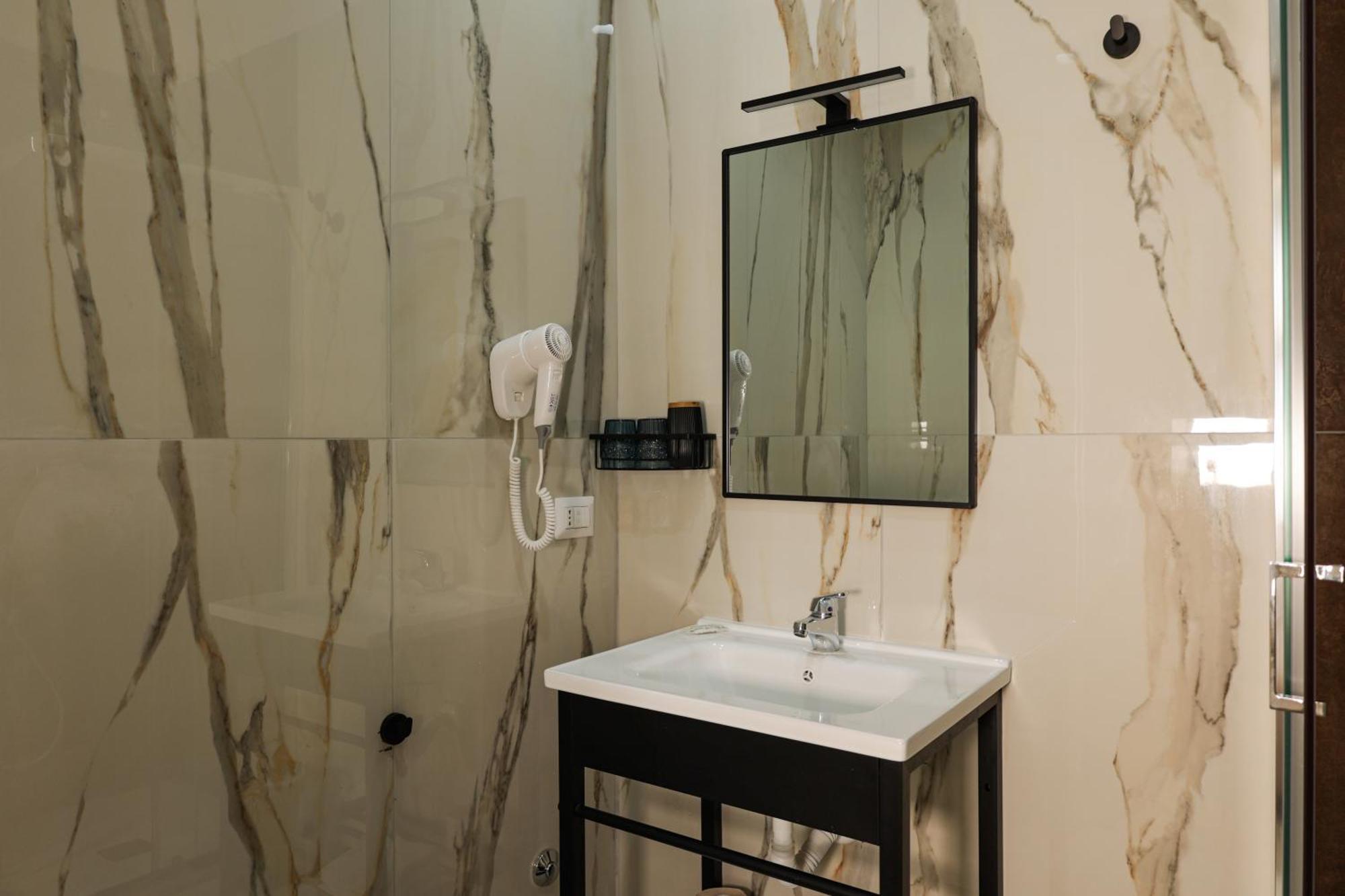 Napoli Station Rooms المظهر الخارجي الصورة